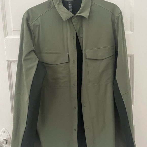 lululemon athletica Other - Lululemon double pocket overshirt